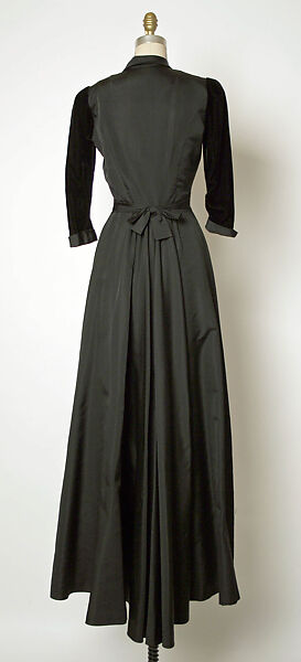 Evening dress, House of Balenciaga (French, founded 1937), silk, French
