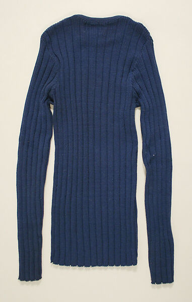 Ensemble, (a) polyester, cotton; (b) linen; (c) cotton, synthetic fiber, leather, metal; (d) suede; (e) cotton, American