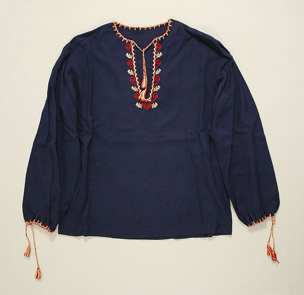 Ensemble, (a) polyester, cotton; (b) linen; (c) cotton, synthetic fiber, leather, metal; (d) suede; (e) cotton, American