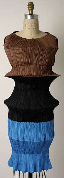 Dress, Issey Miyake (Japanese, 1938–2022), polyester, Japanese 