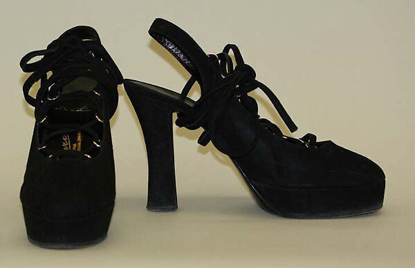 Ensemble, House of Chanel (French, founded 1910), wool, silk, leather, metal, French