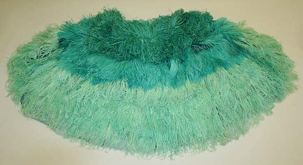 Evening cape, Elsa Schiaparelli (Italian, 1890–1973), feathers, silk, French 