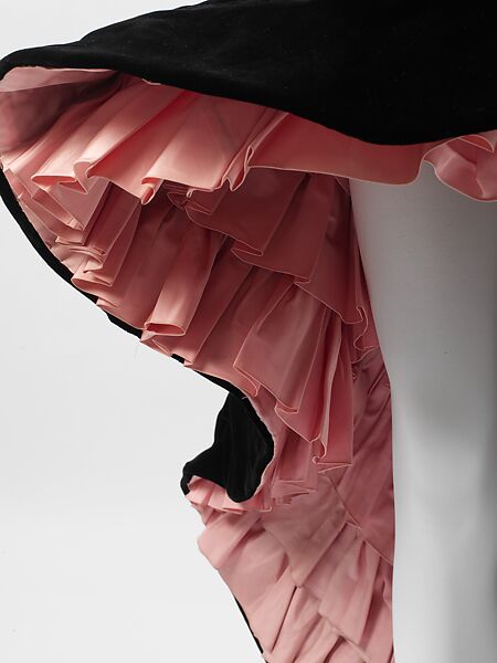 Evening dress, House of Balenciaga (French, founded 1937), silk, French