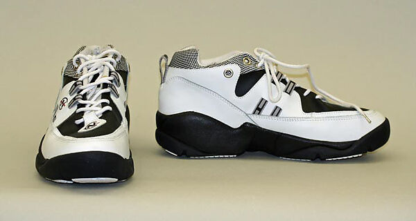 Athletic ensemble, Nautica, (a) nylon; (b) synthetic fiber; (c) nylon, spandex; (d) synthetic fiber; (e) plastic, metal; (f) elastic, metal, (g, h) leather, metal, synthetic fiber, plastic (foam), rubber, American