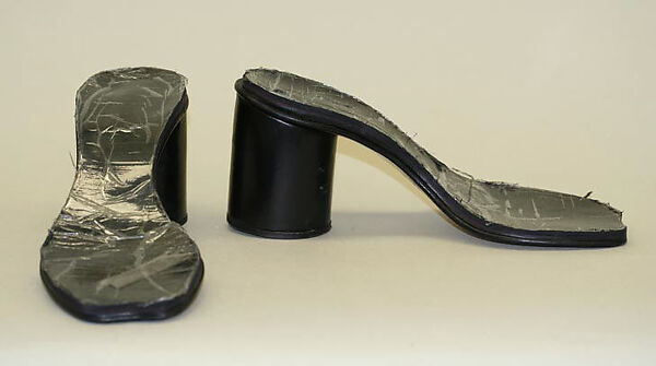 "Drapery Study", Maison Margiela (French, founded 1988), (a) rayon, acetate, cuprimonium acetate; (b, c) cotton; (d, e) silk; (f, g) leather, French