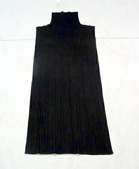 Dress, Issey Miyake (Japanese, 1938–2022), polyester, Japanese