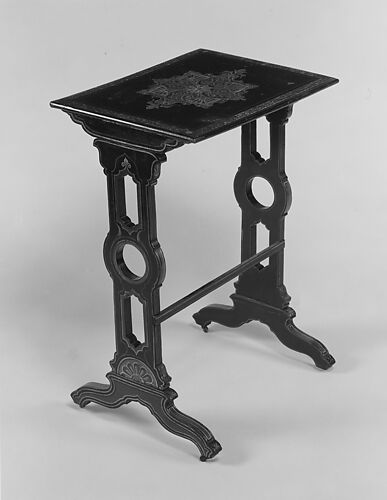 Nesting Table