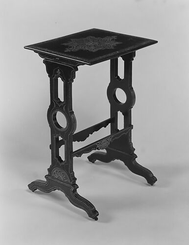 Nesting Table