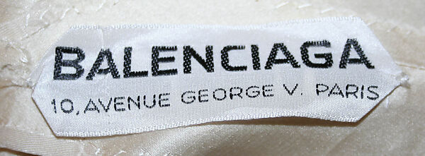 Wedding dress, House of Balenciaga (French, founded 1937), silk, French