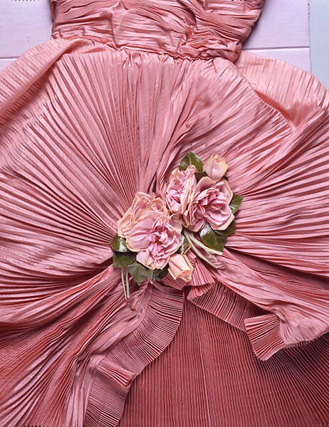 Ball gown, House of Balenciaga (French, founded 1937), silk, steel, French