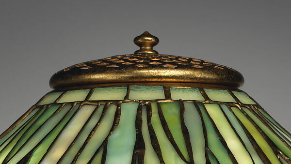 "Daffodil" lamp, Tiffany Studios (1902–32), Leaded opalescent glass and gilt bronze, American