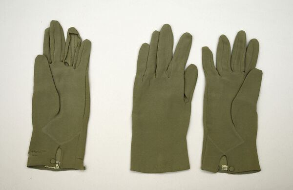 Wedding ensemble, Mainbocher (French and American, founded 1930), silk, leather, straw, coq feathers, French