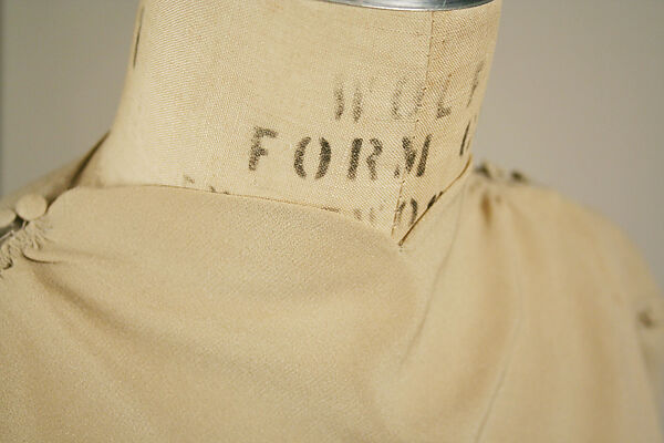 Wedding ensemble, Mainbocher (French and American, founded 1930), silk, leather, straw, coq feathers, French