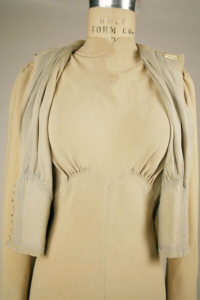 Wedding ensemble, Mainbocher (French and American, founded 1930), silk, leather, straw, coq feathers, French