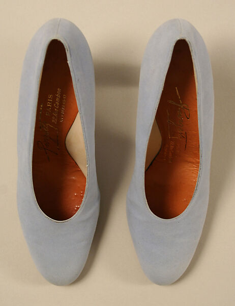 Wedding ensemble, Mainbocher (French and American, founded 1930), silk, leather, straw, coq feathers, French