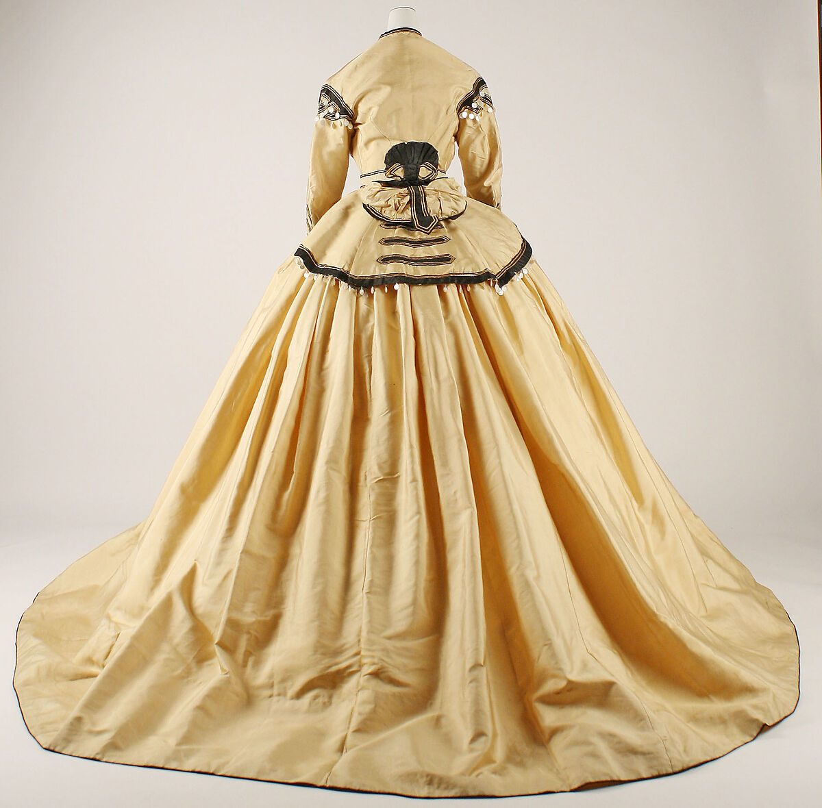 Dress, silk, mother-of-pearl, American