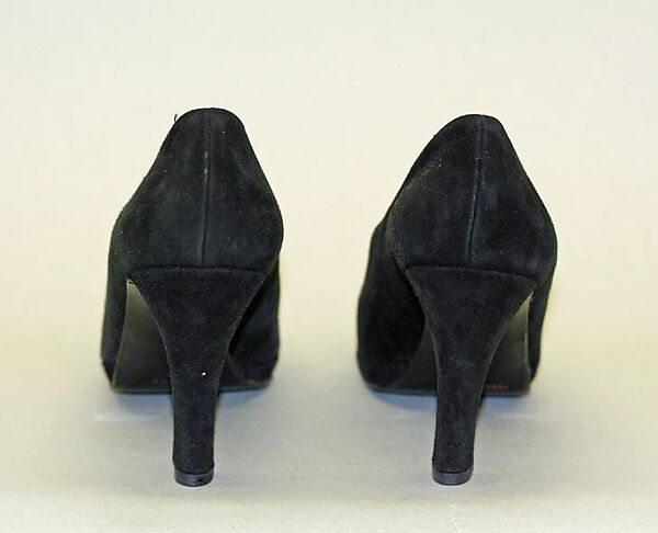 Ensemble, Donna Karan New York (American, founded 1985), (a–d) wool; (e) synthetic fiber; (f) alligator skin, brass; (g, h) suede, American