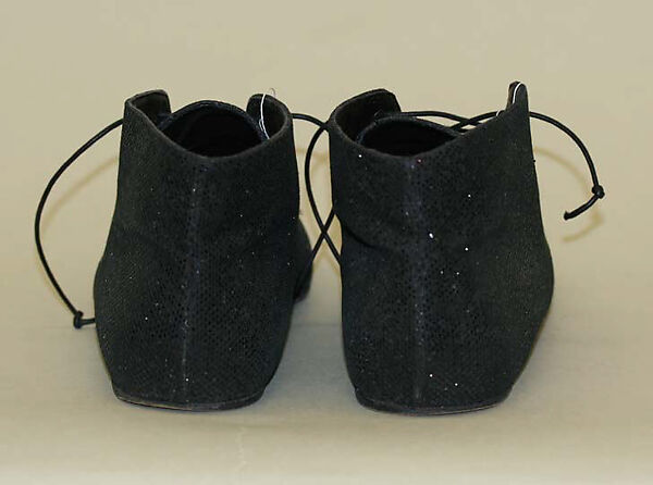 Evening ensemble, Romeo Gigli (Italian, born 1949), (a) acrylic, acetate, nylon, polyester, wool, mohair; (b) silk; (c) cotton; (d,e) synthetic fiber, leather, plastic, Italian