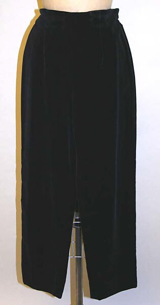 Evening ensemble, Romeo Gigli (Italian, born 1949), (a) acrylic, acetate, nylon, polyester, wool, mohair; (b) silk; (c) cotton; (d,e) synthetic fiber, leather, plastic, Italian