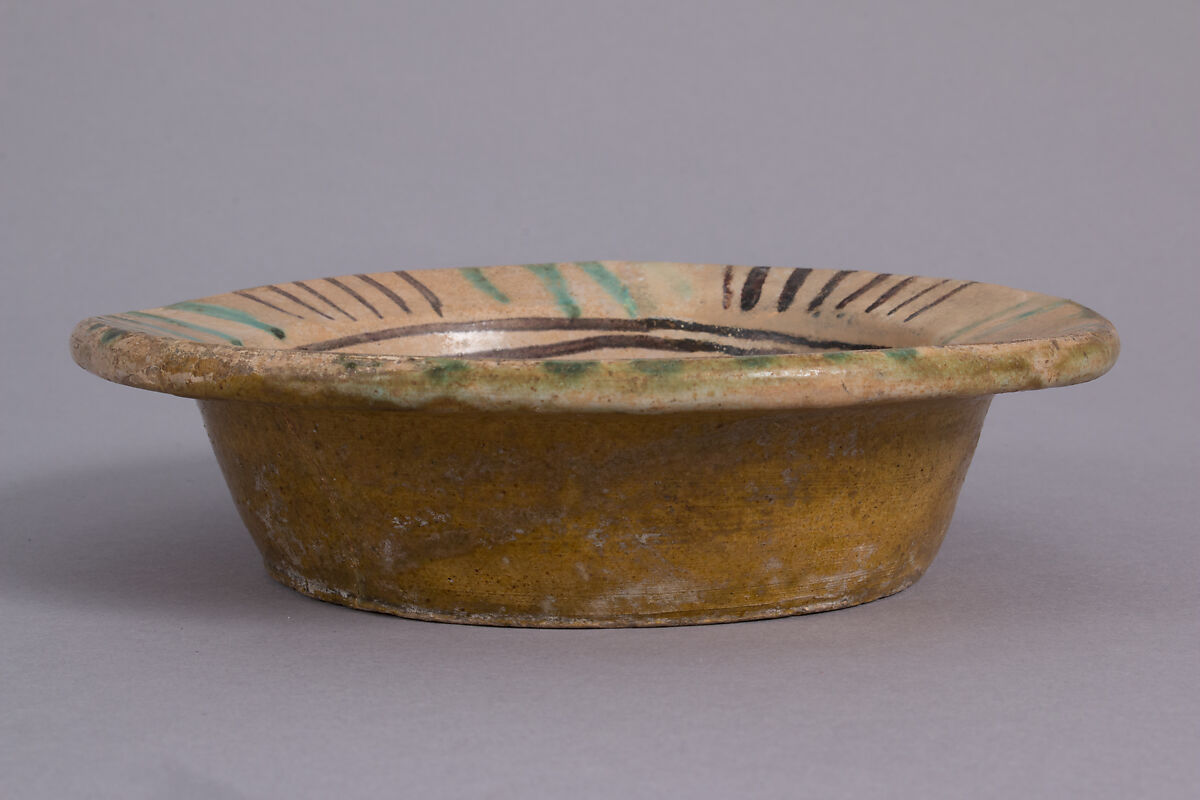 Bowl with Bird, Earthenware, tin-glazed, Central Italian