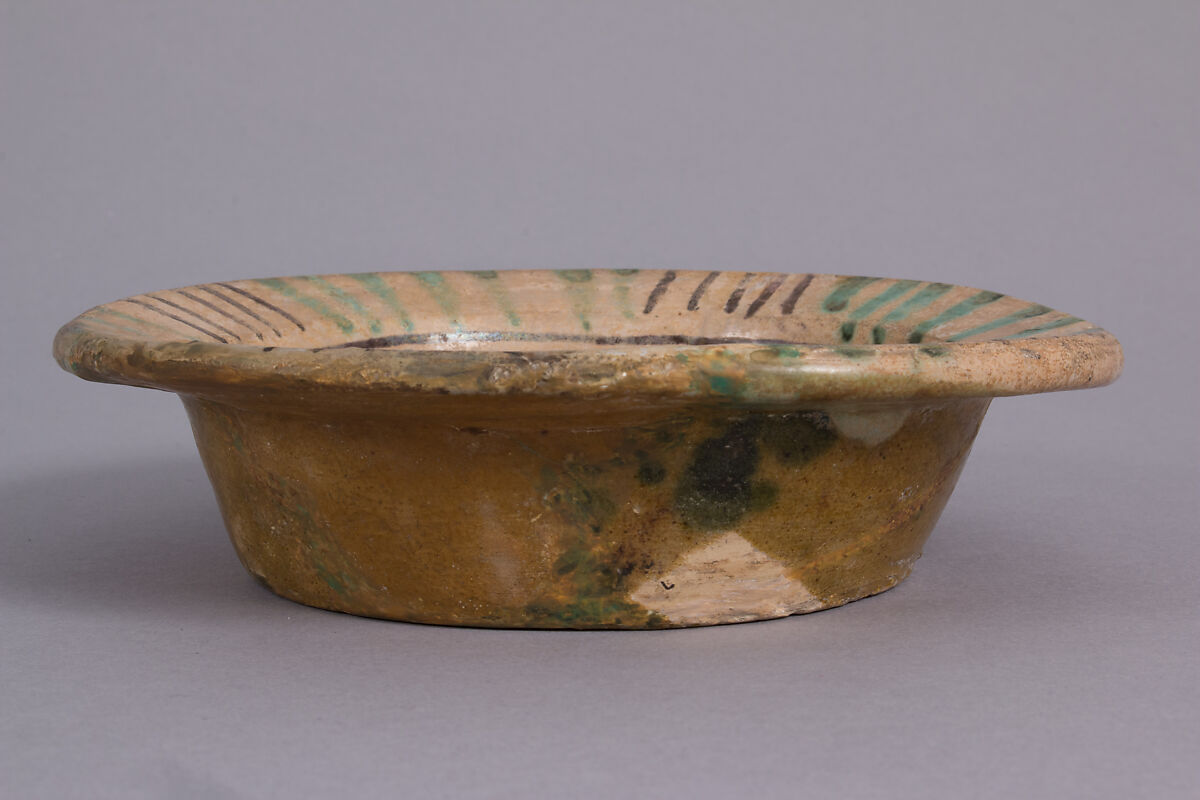 Bowl with Bird, Earthenware, tin-glazed, Central Italian