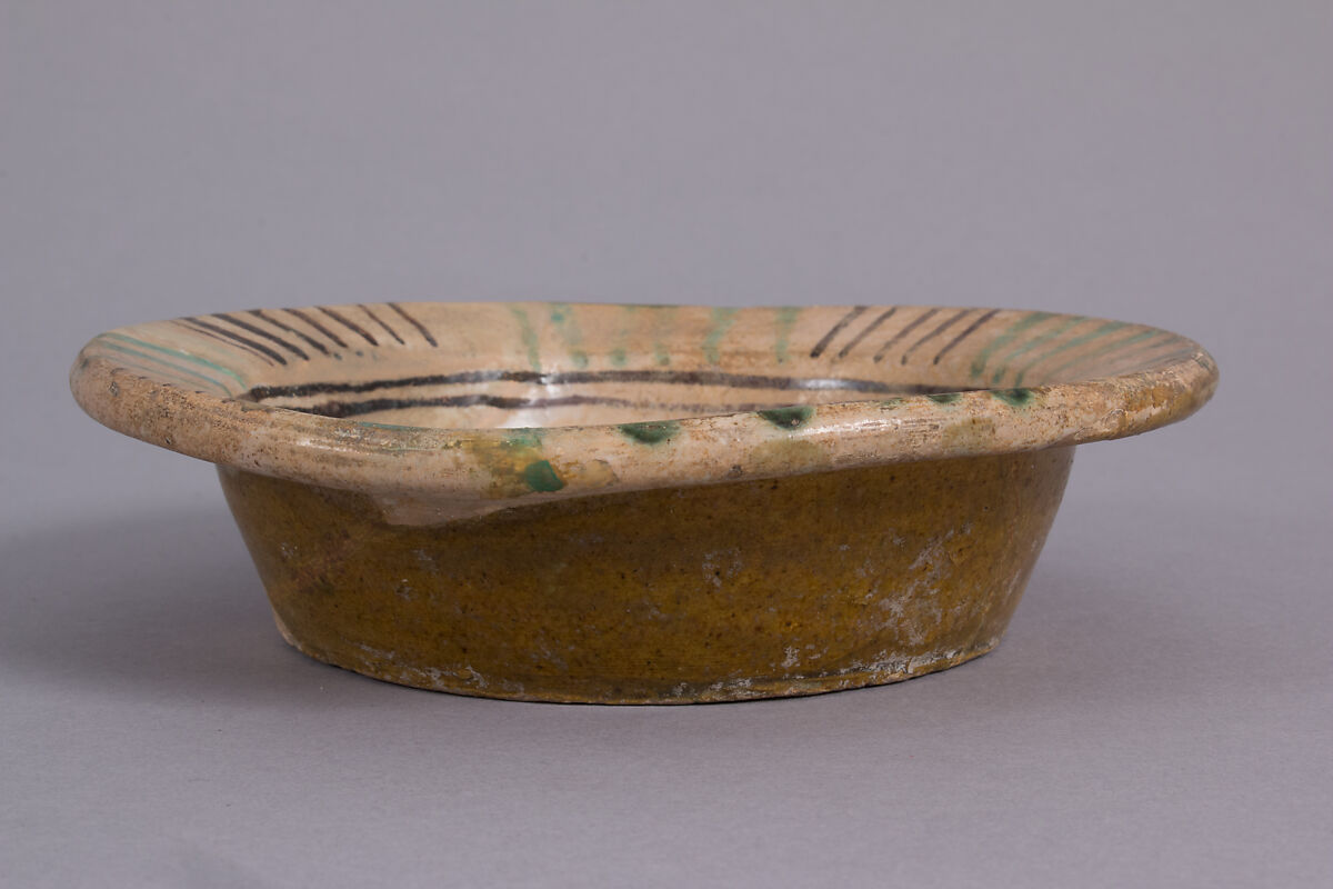 Bowl with Bird, Earthenware, tin-glazed, Central Italian