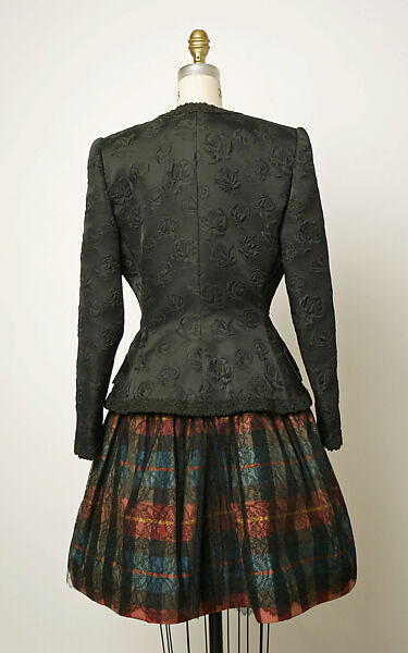 Cocktail ensemble, Vera Wang (American, born 1949), (a, b) synthetic fiber, silk, American