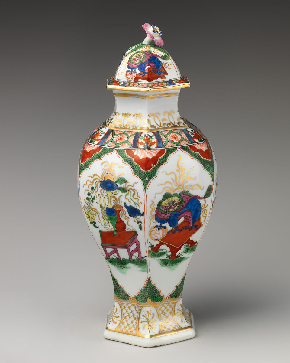 Covered vase (one of a pair), Worcester factory (British, 1751–2008), Soft-paste porcelain, British, Worcester 
