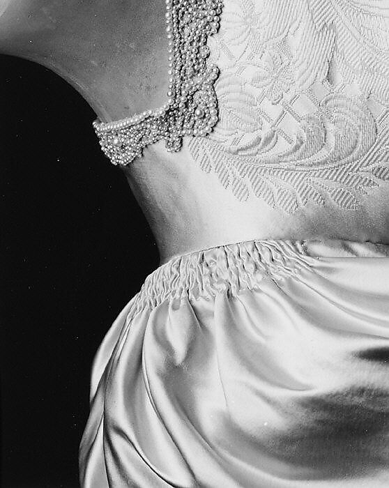 Wedding dress, House of Worth (French, 1858–1956), silk, pearl, French