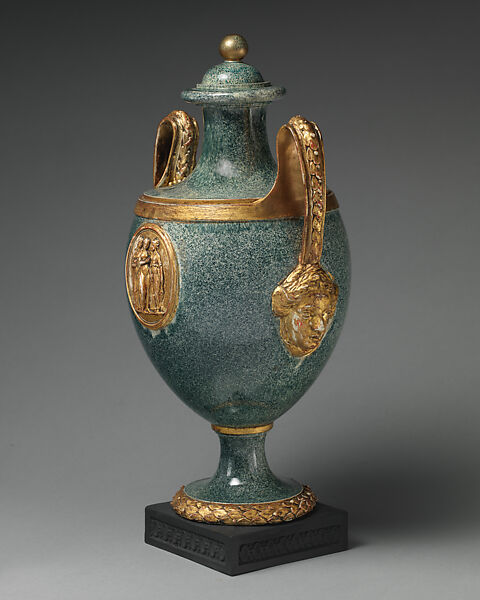 "Porphyry" Vase and cover, Wedgwood and Bentley (British, Etruria, Staffordshire, 1769–1780), Creamware "porphyry ware" on black basalt plinth, British, Etruria, Staffordshire