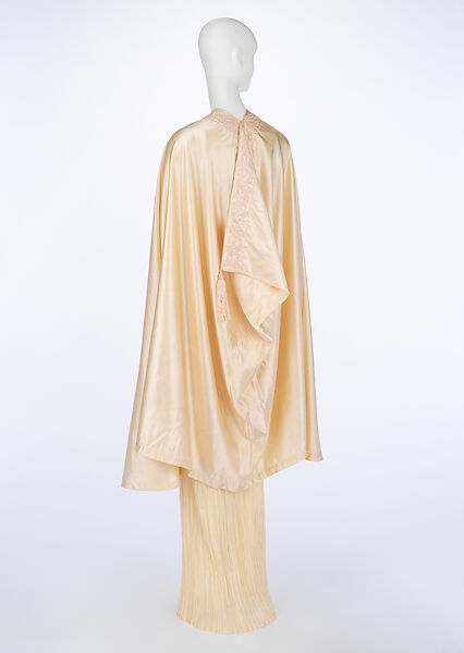 Cape, Attributed to Liberty &amp; Co. (British, founded London, 1875), silk, probably British
