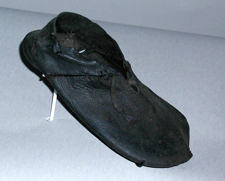 Shoes, leather, European