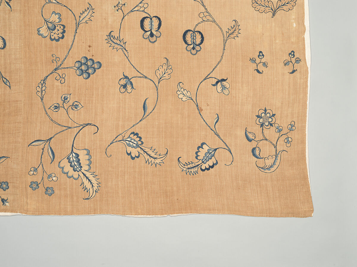 Bedcover with appliqued crewel embroidery motifs, Member of the Cabot family (American (Massachusetts), 18th century), Linen, embroidered with wool and silk, American