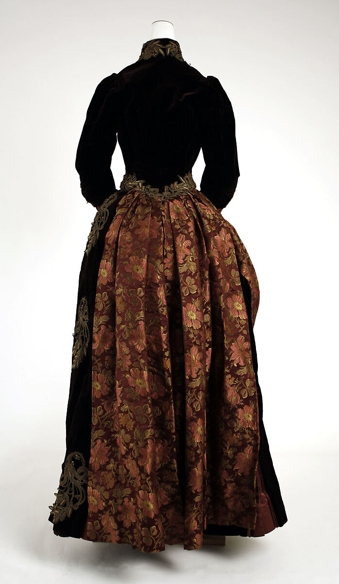 Walking dress, silk, metallic thread, probably American