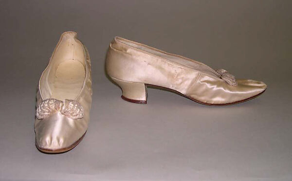 Dinner dress, Lord &amp; Taylor (American, founded 1826), silk, glass, American