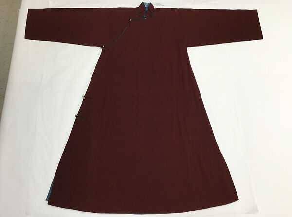 Ensemble, (a) wool
(b, c) cotton, wool, leather
(d) wool, silk
(e) linen, Tibet