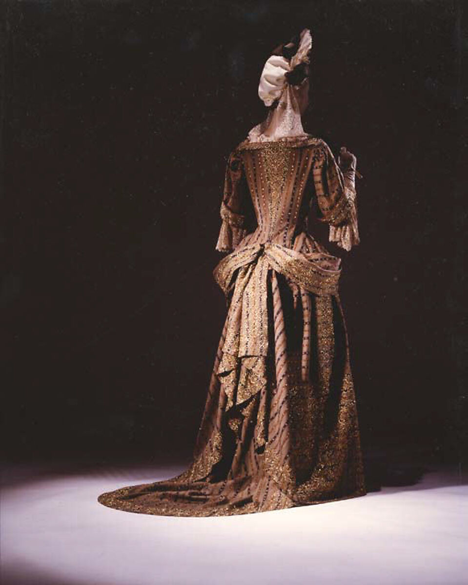 Mantua, wool, metal thread, British