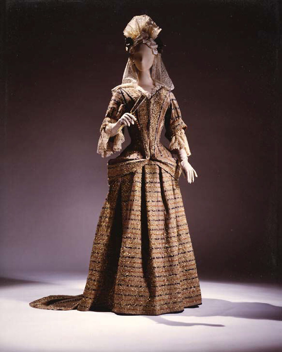 Mantua, wool, metal thread, British