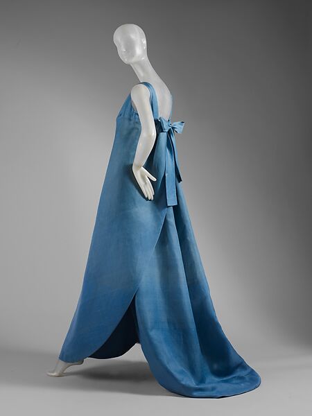 Evening dress, House of Balenciaga (French, founded 1937), silk, French 