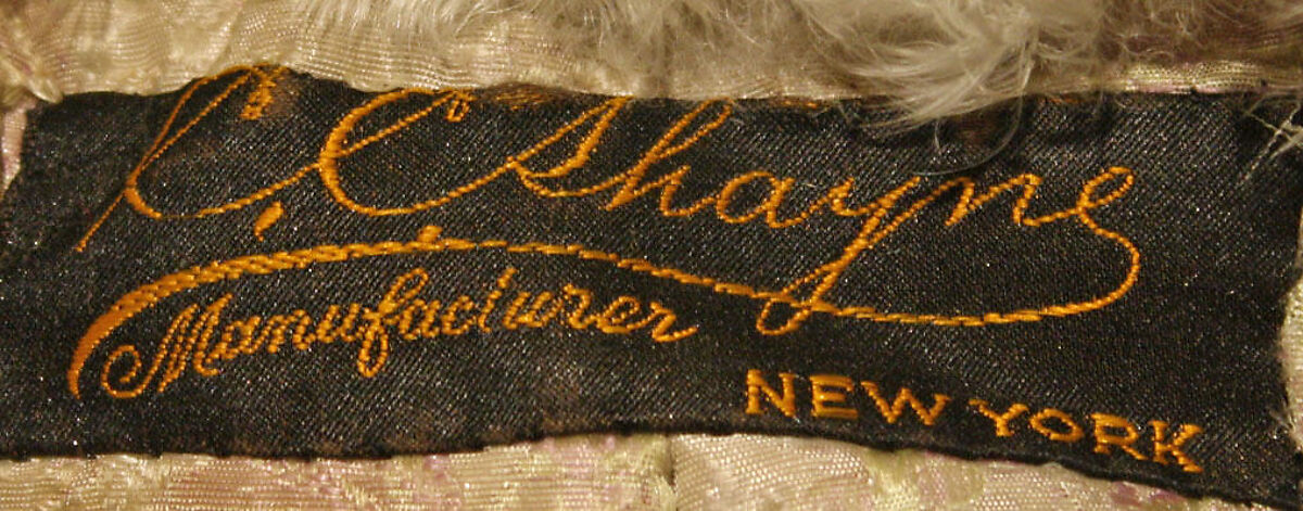 Ensemble, feather, mole, American