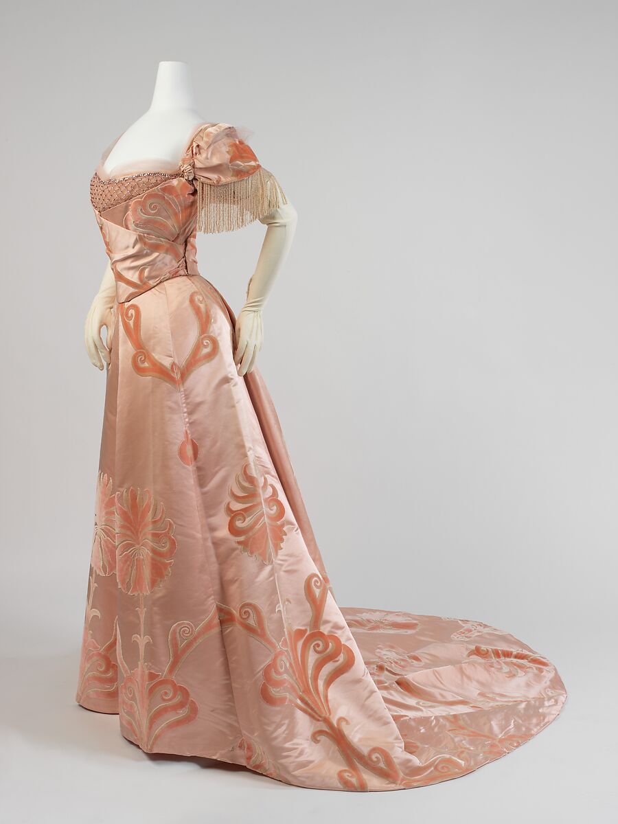 Evening dress, House of Worth (French, 1858–1956), silk, glass, French 