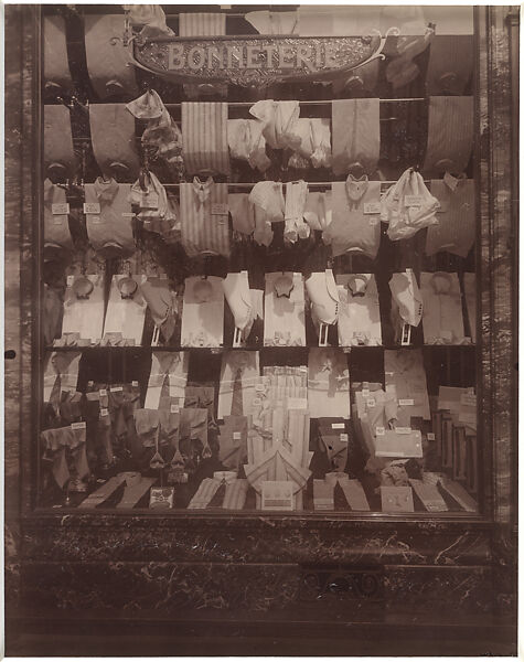 Boulevard de Strasbourg, Eugène Atget (French, Libourne 1857–1927 Paris), Gelatin silver print 