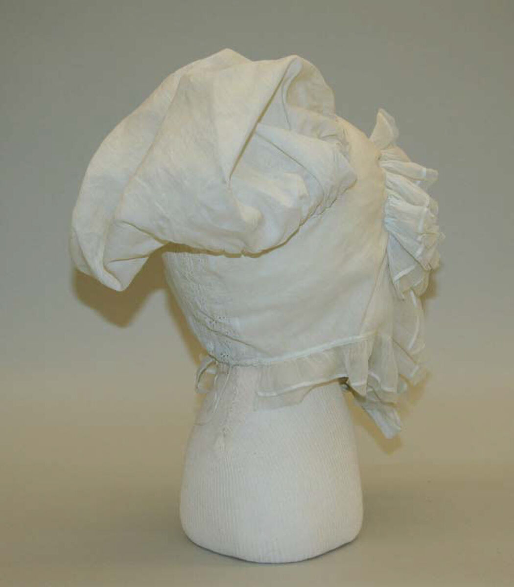 Mobcap, linen, American or European