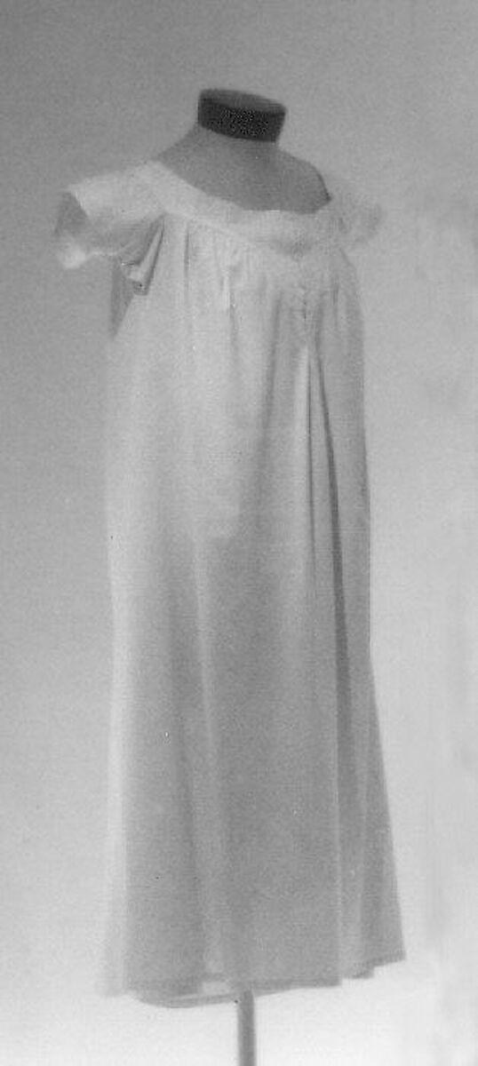 Chemise, linen, American