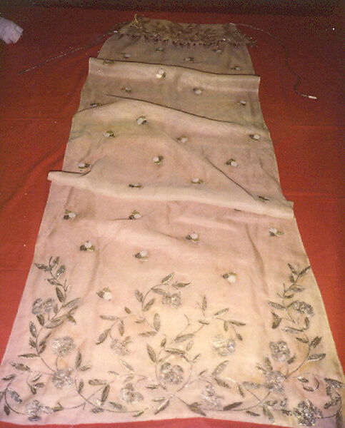 Court presentation ensemble, Schiaparelli (French, founded 1927), silk, feathers, French