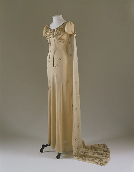 Court presentation ensemble, Schiaparelli (French, founded 1927), silk, feathers, French