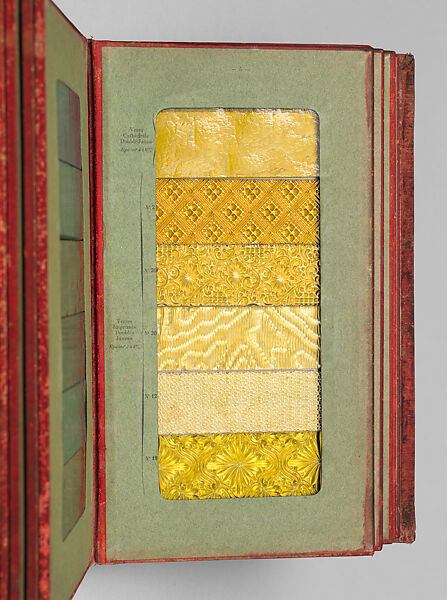 Album des principaux modeles de verres : produits spéciaux en verre coulé, Manufactures des glaces &amp; produits chimiques de Saint-Gobain, Chauny &amp; Cirey, Cloth cover binding. Twelve double boards cloth hinged with embedded glass samples