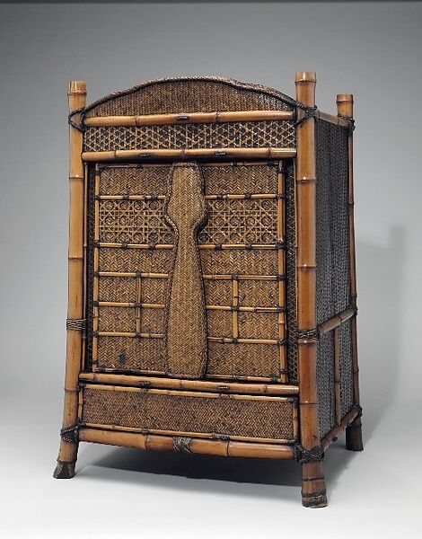 Shrine Cabinet in the shape of a Mountain Monk’s Backpack (Oi), Iizuka Hōsai II (Japanese, 1872–1934), Timber bamboo and dwarf bamboo, lacquer, Japan