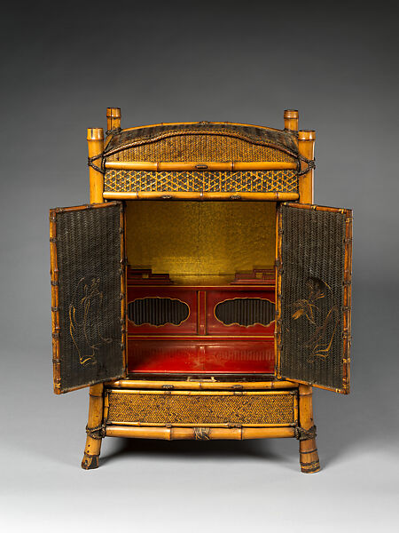 Shrine Cabinet in the shape of a Mountain Monk’s Backpack (Oi), Iizuka Hōsai II (Japanese, 1872–1934), Timber bamboo and dwarf bamboo, lacquer, Japan