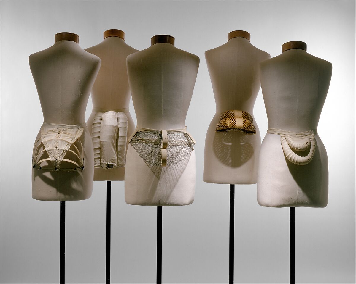 Bustle, cotton, metal, American or European